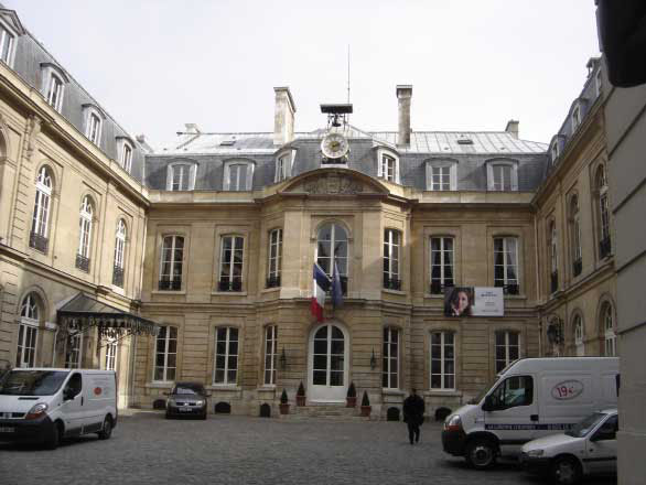 huissier paris 9