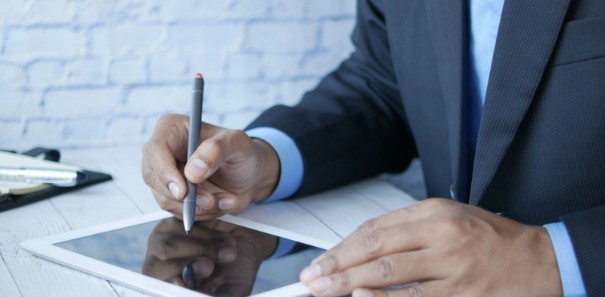 Signature electronique sur tablette - les nouvelles technologies au service des commissaires de justice